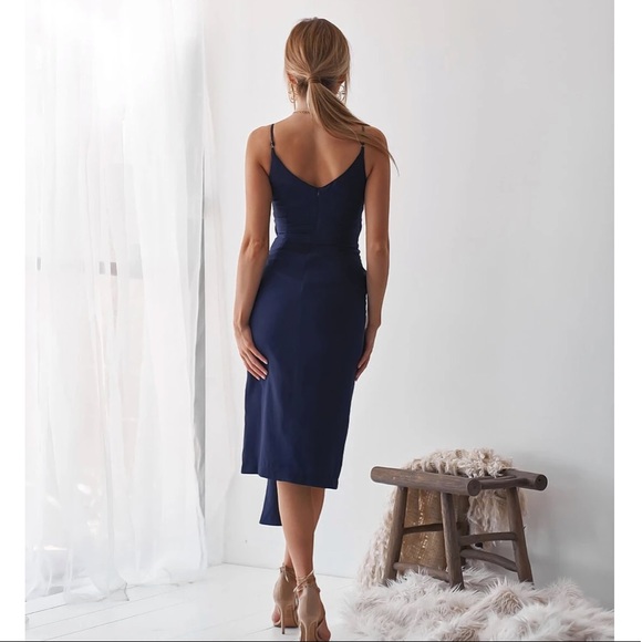 Navy blue Midi dress with slit and tie - Picture 2 of 7